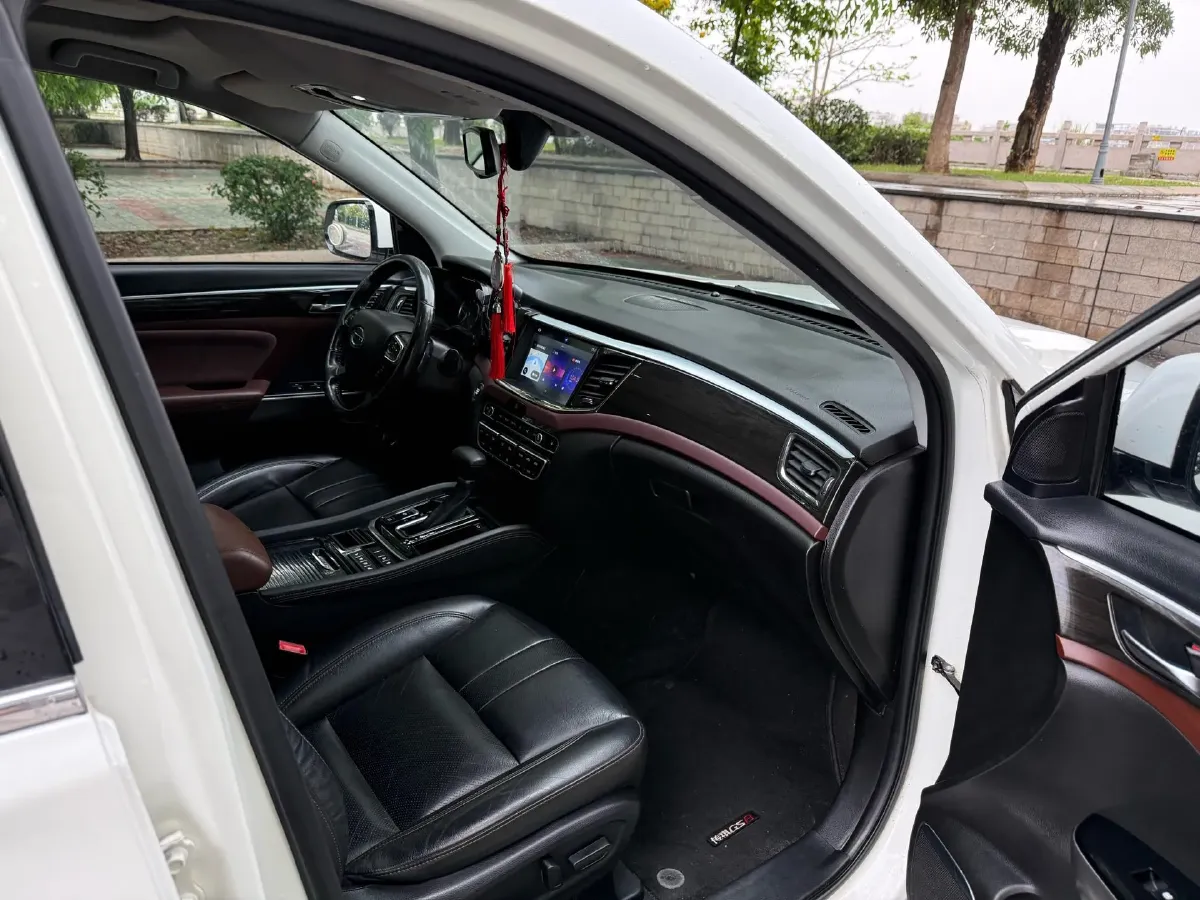 2017 GAC Trumpchi GS8 2.0T 201HP L4 6AT,autocango,china used car exporter,china ev exporter,chinese used car exporter,chinese used ev exporter