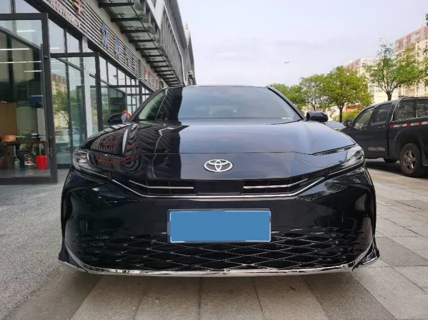 2025 Toyota Camry 2.0L 152HP L4 E-CVT Hybrid,autocango,china used car exporter,china ev exporter,chinese used car exporter,chinese used ev exporter