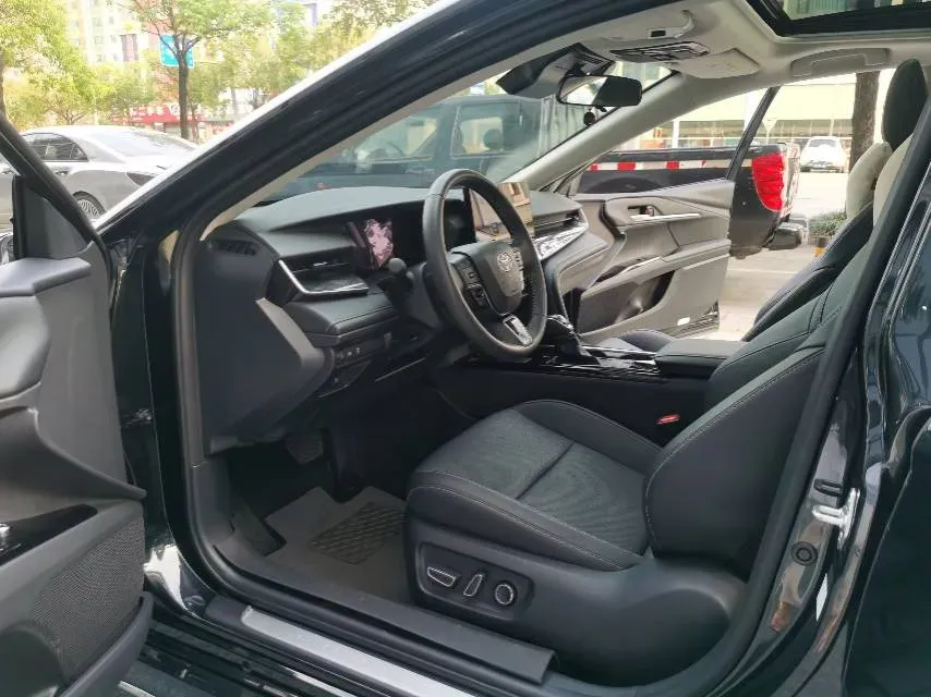 2025 Toyota Camry 2.0L 152HP L4 E-CVT Hybrid,autocango,china used car exporter,china ev exporter,chinese used car exporter,chinese used ev exporter