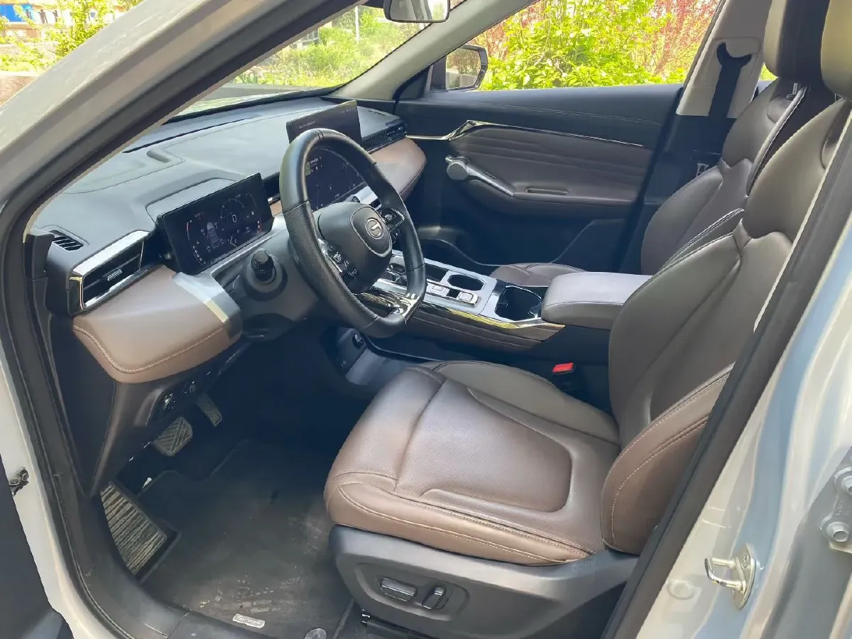 2024 GAC Trumpchi GS4 1.5T 177HP L4 7DCT,autocango,china used car exporter,china ev exporter,chinese used car exporter,chinese used ev exporter