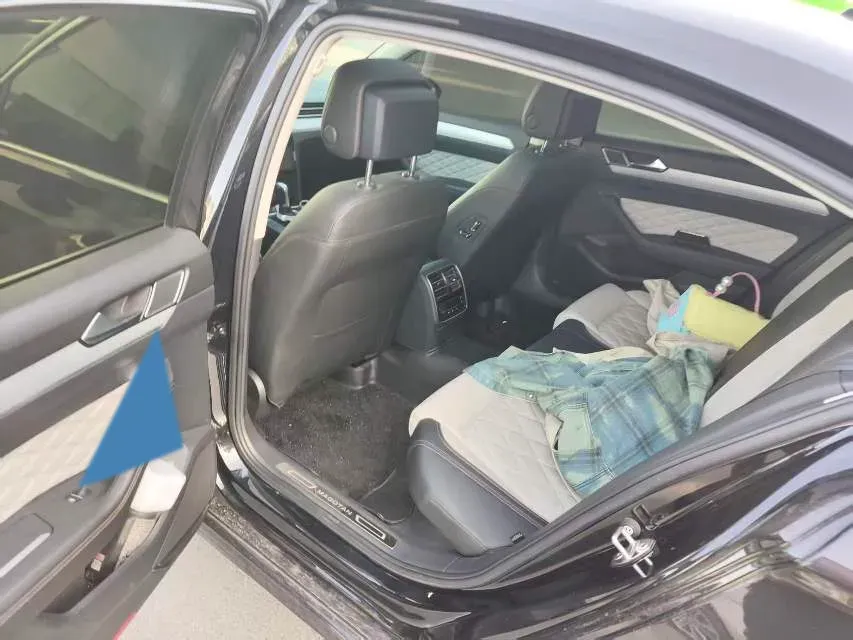 2023 Volkswagen Magotan 2.0T 186HP L4 7DCT,autocango,china used car exporter,china ev exporter,chinese used car exporter,chinese used ev exporter