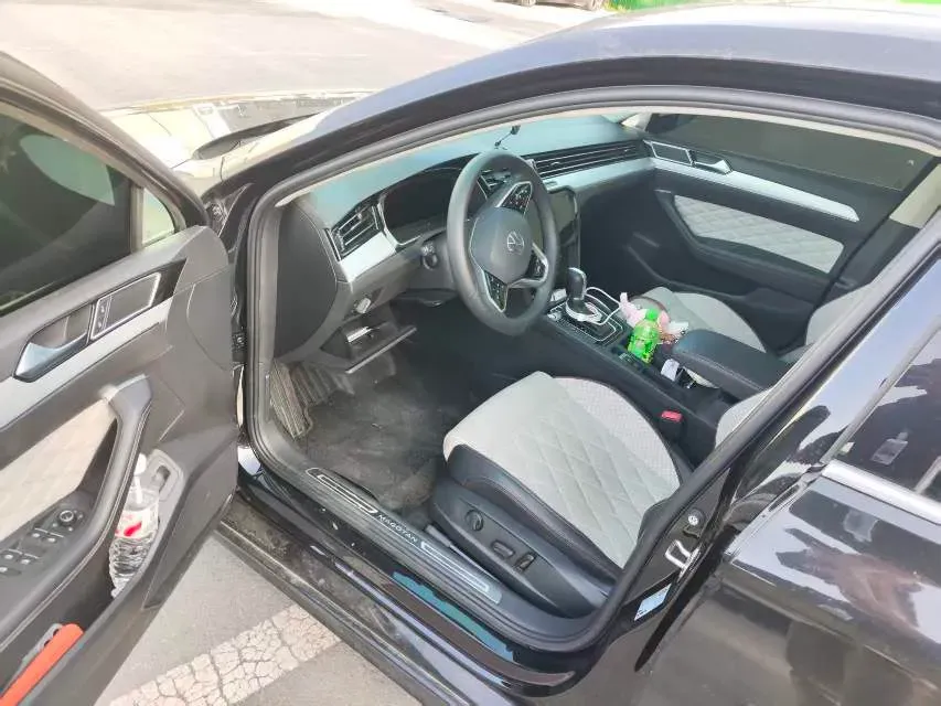 2023 Volkswagen Magotan 2.0T 186HP L4 7DCT,autocango,china used car exporter,china ev exporter,chinese used car exporter,chinese used ev exporter