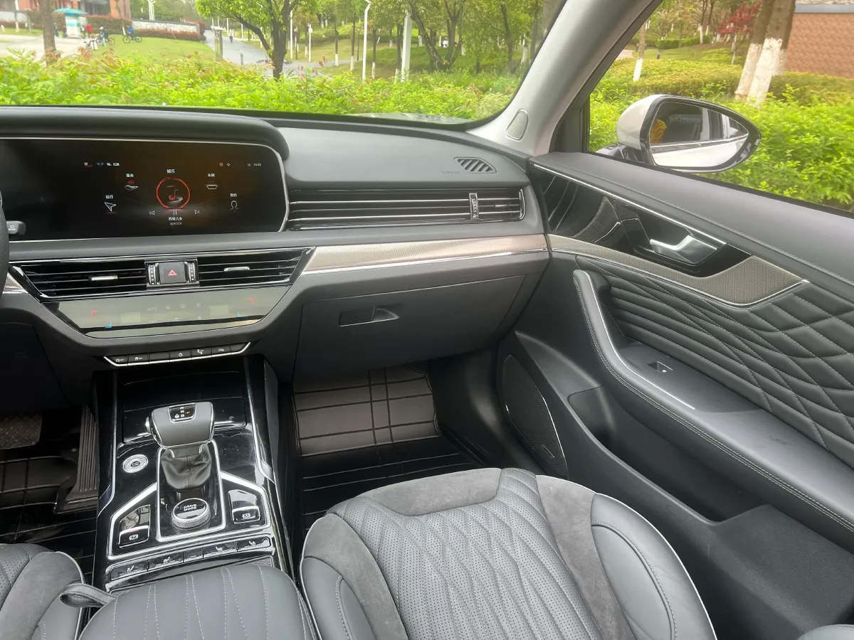 2022 HongQi HS5 2.0T 224HP L4 6AT,autocango,china used car exporter,china ev exporter,chinese used car exporter,chinese used ev exporter