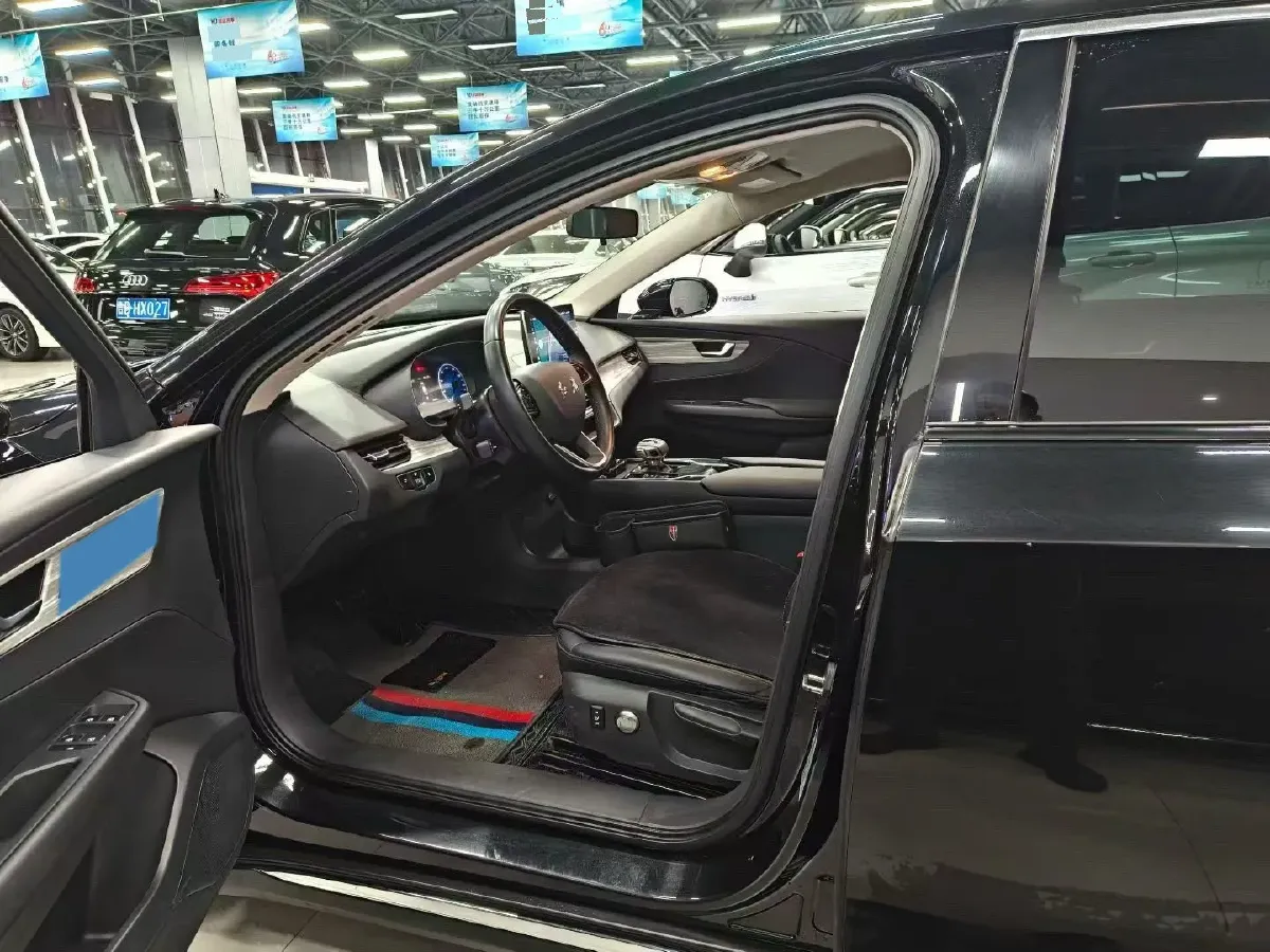 2023 HongQi E-QM5 BEV 82KWH,autocango,china used car exporter,china ev exporter,chinese used car exporter,chinese used ev exporter