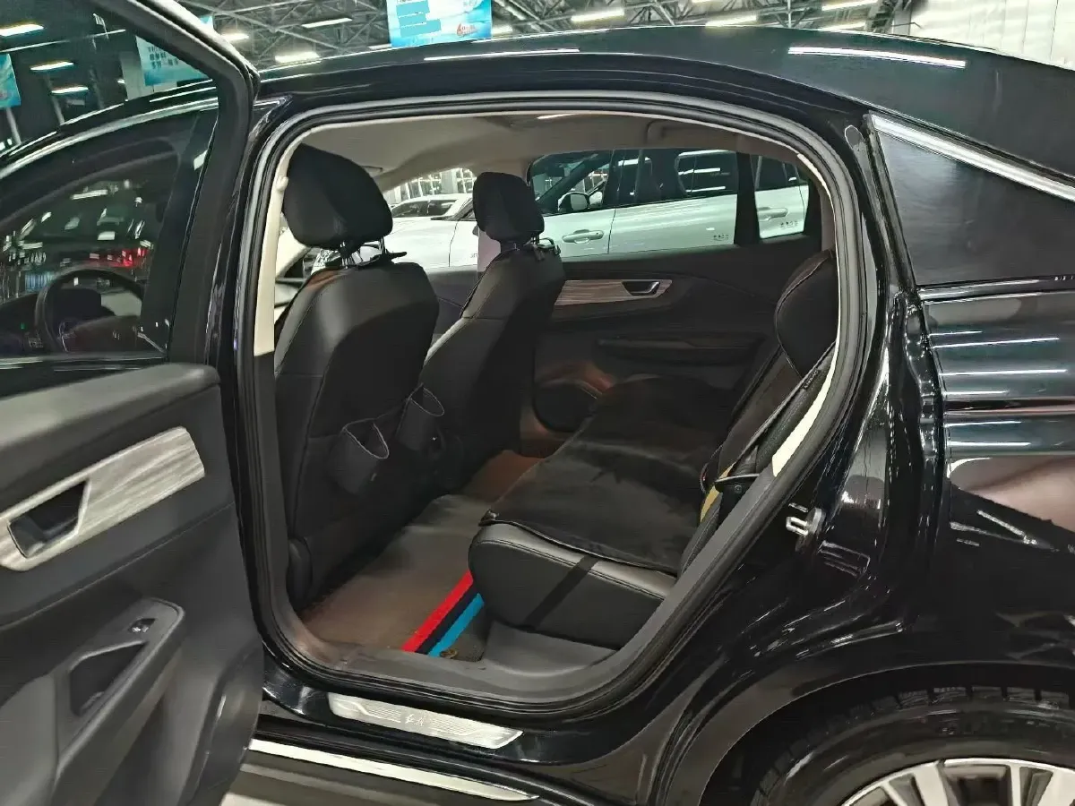 2023 HongQi E-QM5 BEV 82KWH,autocango,china used car exporter,china ev exporter,chinese used car exporter,chinese used ev exporter