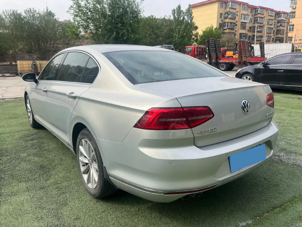 2018 Volkswagen Magotan 1.8T 180HP L4 7DCT,autocango,china used car exporter,china ev exporter,chinese used car exporter,chinese used ev exporter