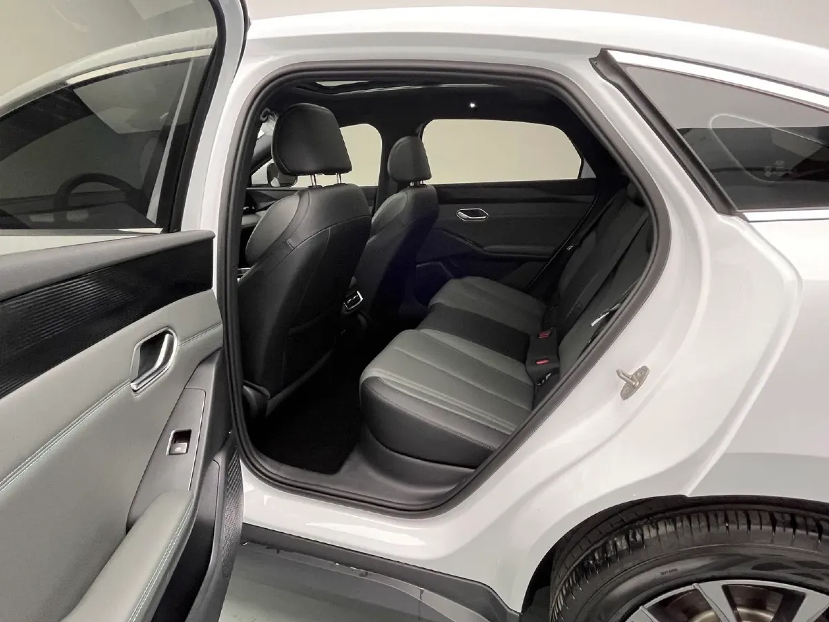 2025 BYD QinL BEV,autocango,china used car exporter,china ev exporter,chinese used car exporter,chinese used ev exporter