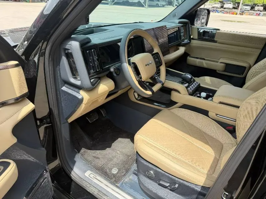 2023 FangChengBao Bao 5 1.5T 194HP L4 E-CVT PHEV 31.8KWH,autocango,china used car exporter,china ev exporter,chinese used car exporter,chinese used ev exporter