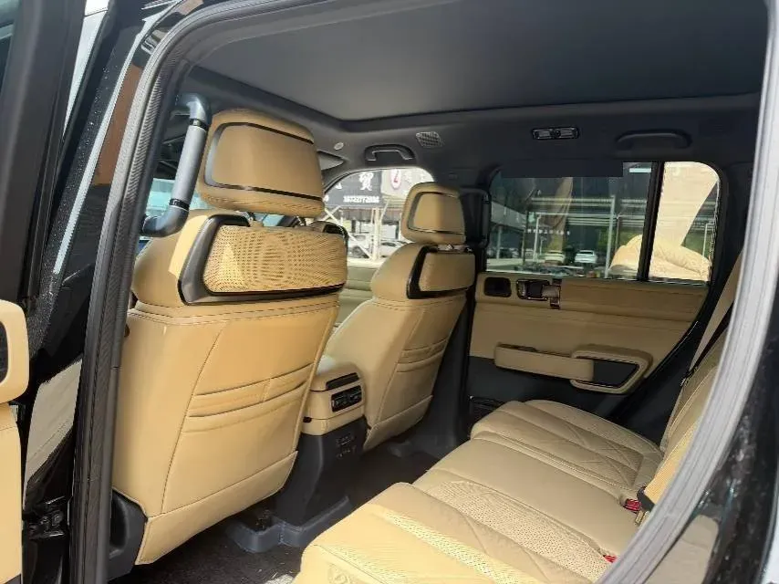 2023 FangChengBao Bao 5 1.5T 194HP L4 E-CVT PHEV 31.8KWH,autocango,china used car exporter,china ev exporter,chinese used car exporter,chinese used ev exporter