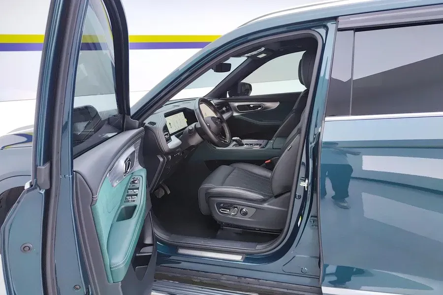 2024 GAC Trumpchi GS8 2.0T 190HP L4 E-CVT Hybrid,autocango,china used car exporter,china ev exporter,chinese used car exporter,chinese used ev exporter