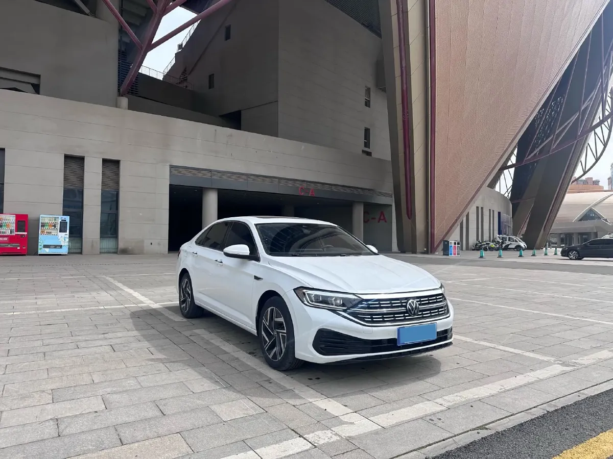 2023 Volkswagen Sagitar 1.5T 160HP L4 7DCT,autocango,china used car exporter,china ev exporter,chinese used car exporter,chinese used ev exporter