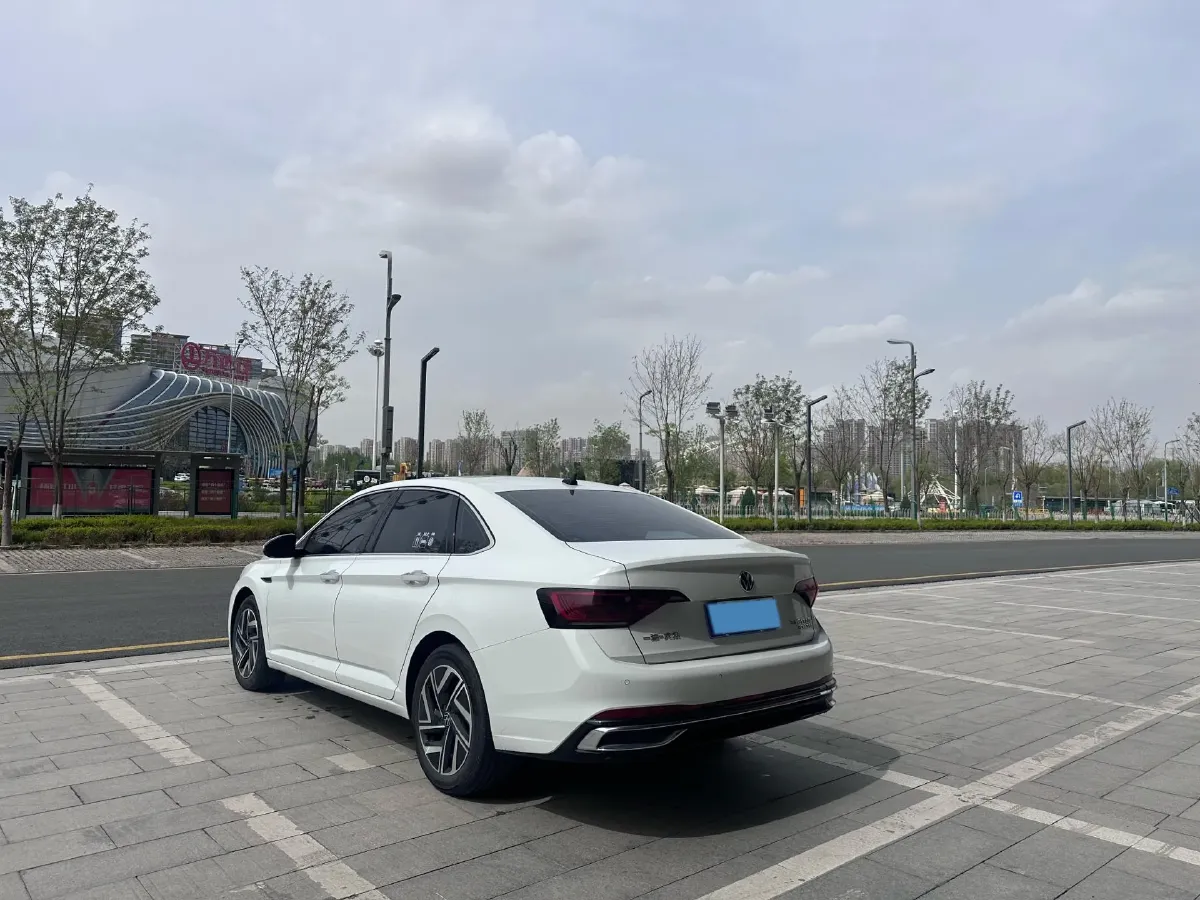 2023 Volkswagen Sagitar 1.5T 160HP L4 7DCT,autocango,china used car exporter,china ev exporter,chinese used car exporter,chinese used ev exporter