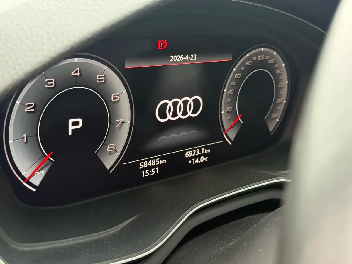 2020 Audi A4L 2.0T 190HP L4 7DCT,autocango,china used car exporter,china ev exporter,chinese used car exporter,chinese used ev exporter