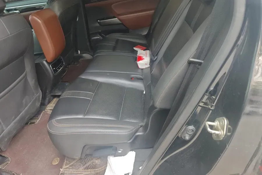 2017 GAC Trumpchi GS8 2.0T 201HP L4 6AT,autocango,china used car exporter,china ev exporter,chinese used car exporter,chinese used ev exporter