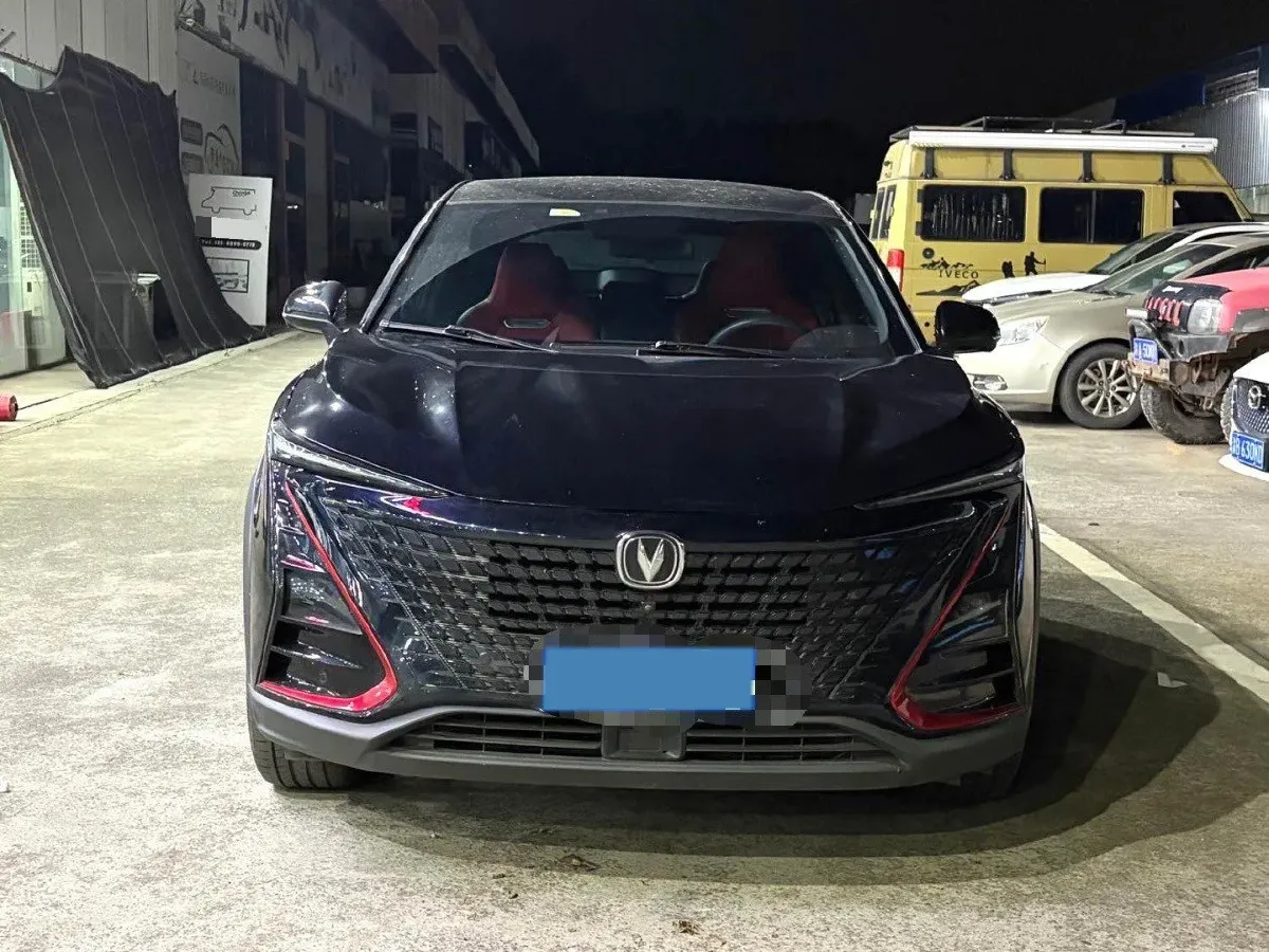 2020 ChangAn UNI-T 1.5T 180HP L4 7DCT,autocango,china used car exporter,china ev exporter,chinese used car exporter,chinese used ev exporter