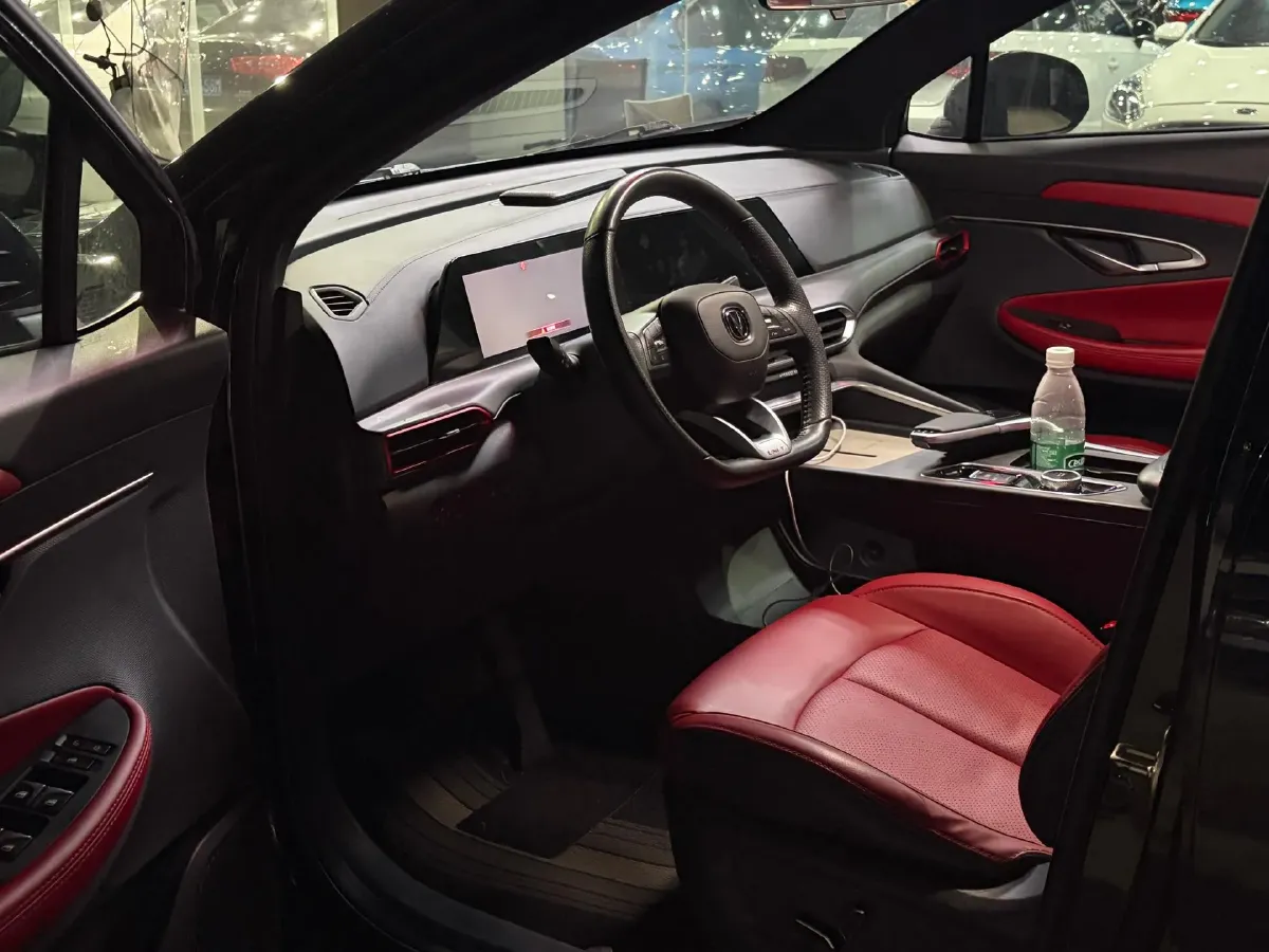 2020 ChangAn UNI-T 1.5T 180HP L4 7DCT,autocango,china used car exporter,china ev exporter,chinese used car exporter,chinese used ev exporter