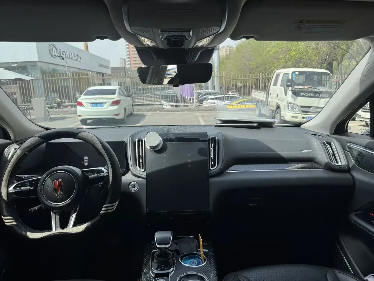 2024 HongQi HS3 1.5T 169HP L4 7DCT,autocango,china used car exporter,china ev exporter,chinese used car exporter,chinese used ev exporter