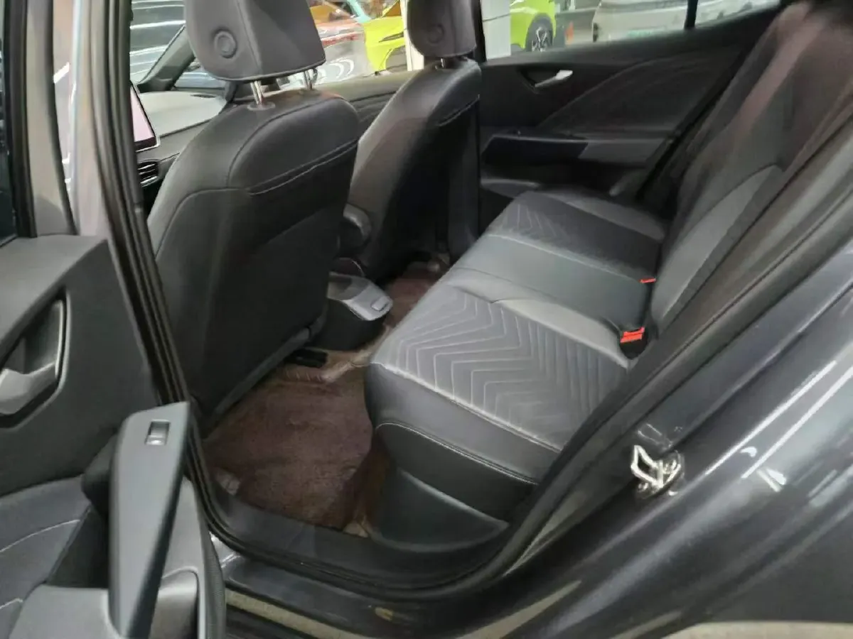 2025 Volkswagen ID.3 BEV 52.8KWH,autocango,china used car exporter,china ev exporter,chinese used car exporter,chinese used ev exporter