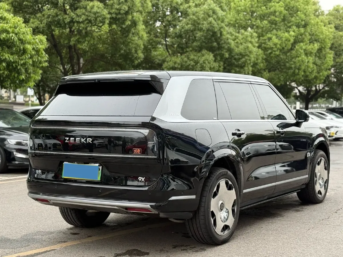 2025 Zeekr 9X 2.0T 279HP L4 1DHT PHEV,autocango,china used car exporter,china ev exporter,chinese used car exporter,chinese used ev exporter