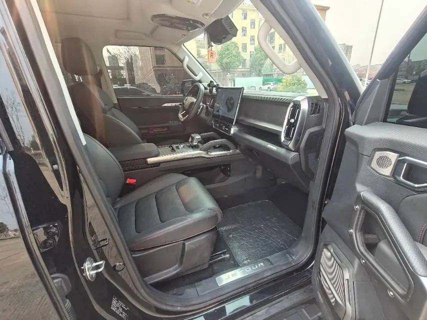 2025 Jetour Traveller 2.0T 254HP L4 7DCT,autocango,china used car exporter,china ev exporter,chinese used car exporter,chinese used ev exporter