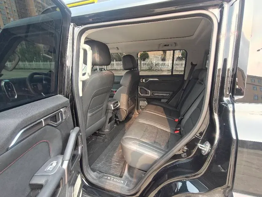 2025 Jetour Traveller 2.0T 254HP L4 7DCT,autocango,china used car exporter,china ev exporter,chinese used car exporter,chinese used ev exporter