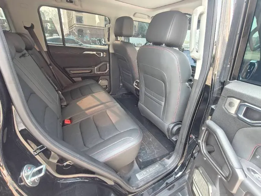 2025 Jetour Traveller 2.0T 254HP L4 7DCT,autocango,china used car exporter,china ev exporter,chinese used car exporter,chinese used ev exporter