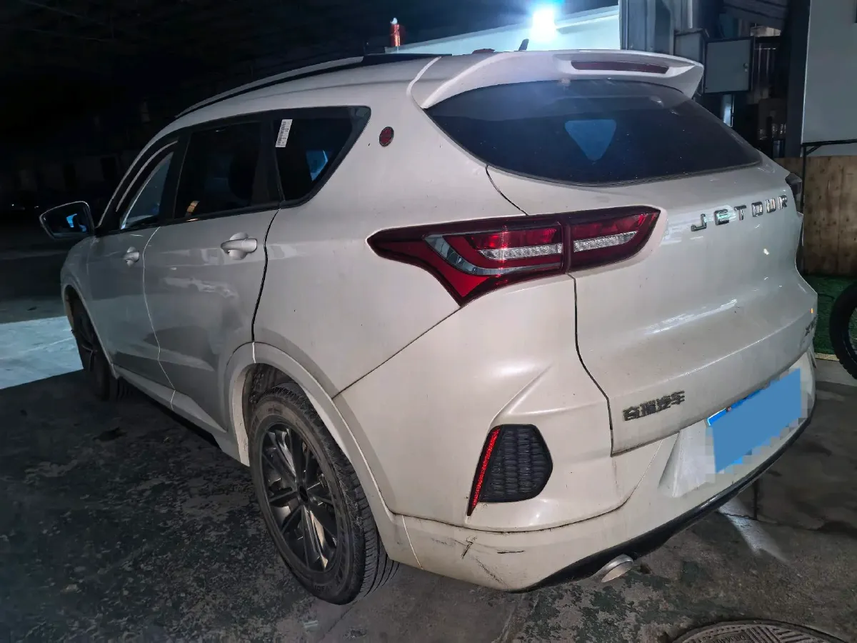 2022 Jetour X70M 1.5T 156HP L4 6MT,autocango,china used car exporter,china ev exporter,chinese used car exporter,chinese used ev exporter