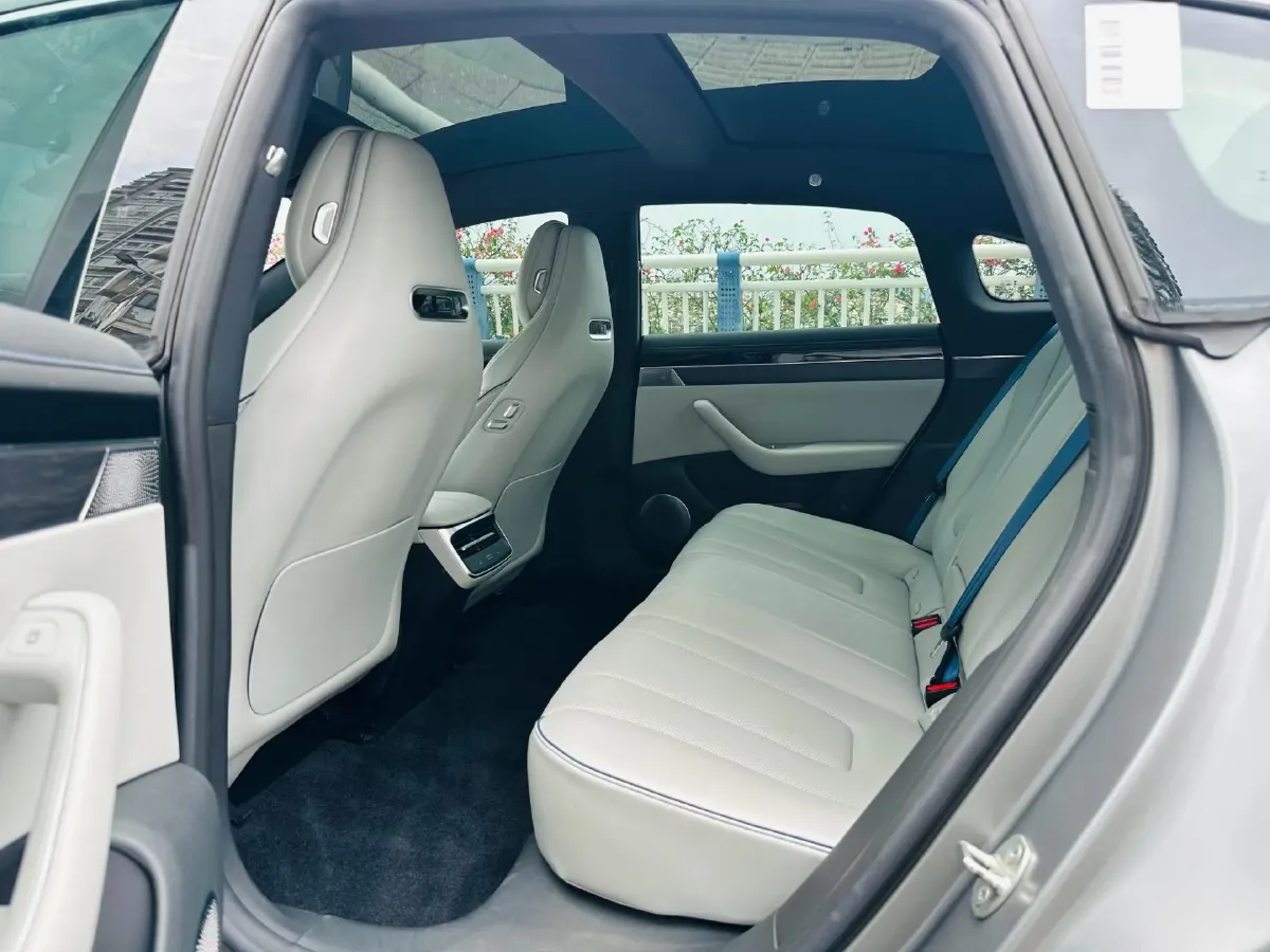 2024 Luxeed S7 BEV 82KWH,autocango,china used car exporter,china ev exporter,chinese used car exporter,chinese used ev exporter