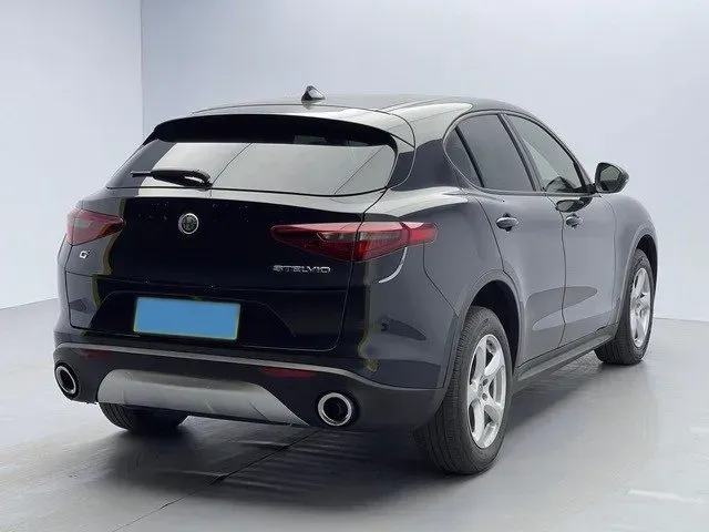 2017 Jaguar XE 2.0T 240HP L4 8AT,autocango,china used car exporter,china ev exporter,chinese used car exporter,chinese used ev exporter