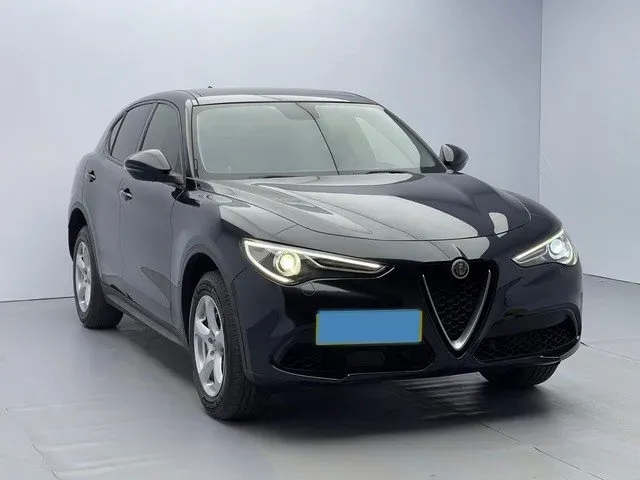 2017 Jaguar XE 2.0T 240HP L4 8AT,autocango,china used car exporter,china ev exporter,chinese used car exporter,chinese used ev exporter