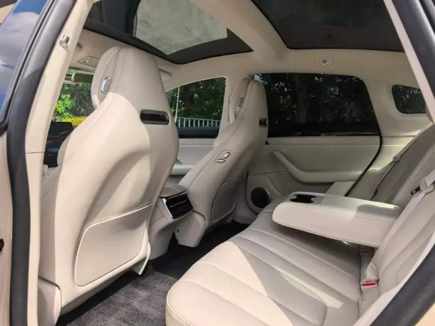 2025 Luxeed S7 BEV 100KWH,autocango,china used car exporter,china ev exporter,chinese used car exporter,chinese used ev exporter