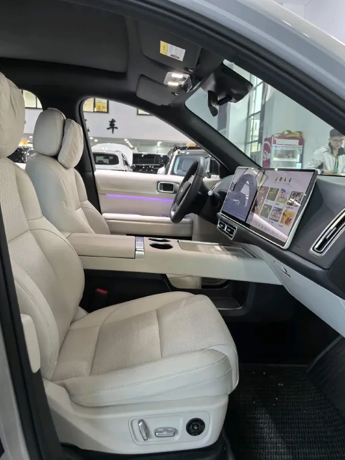 2025 Li L6 Range Extended 154HP L4 REEV,autocango,china used car exporter,china ev exporter,chinese used car exporter,chinese used ev exporter