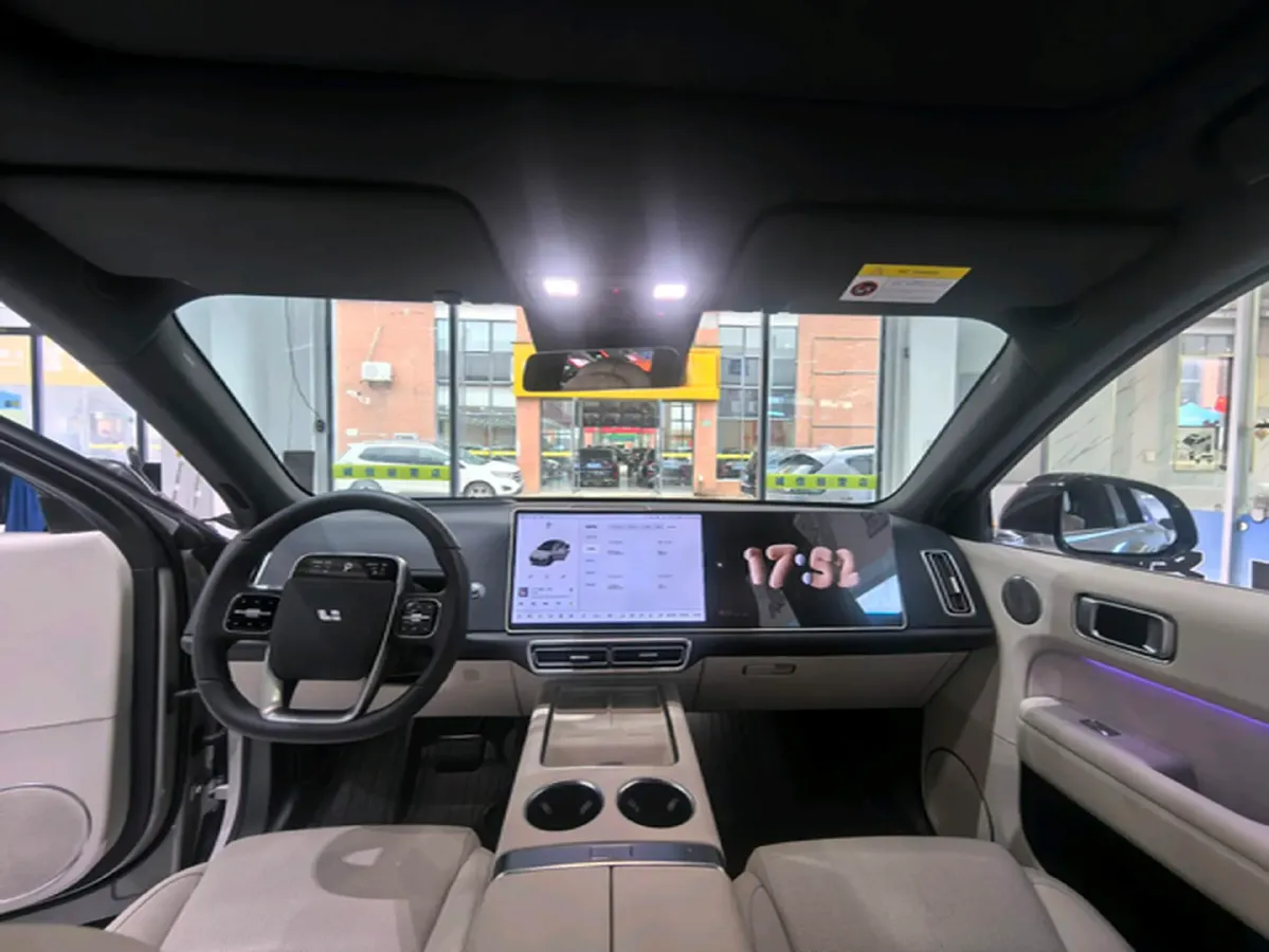 2025 Li L6 Range Extended 154HP L4 REEV,autocango,china used car exporter,china ev exporter,chinese used car exporter,chinese used ev exporter