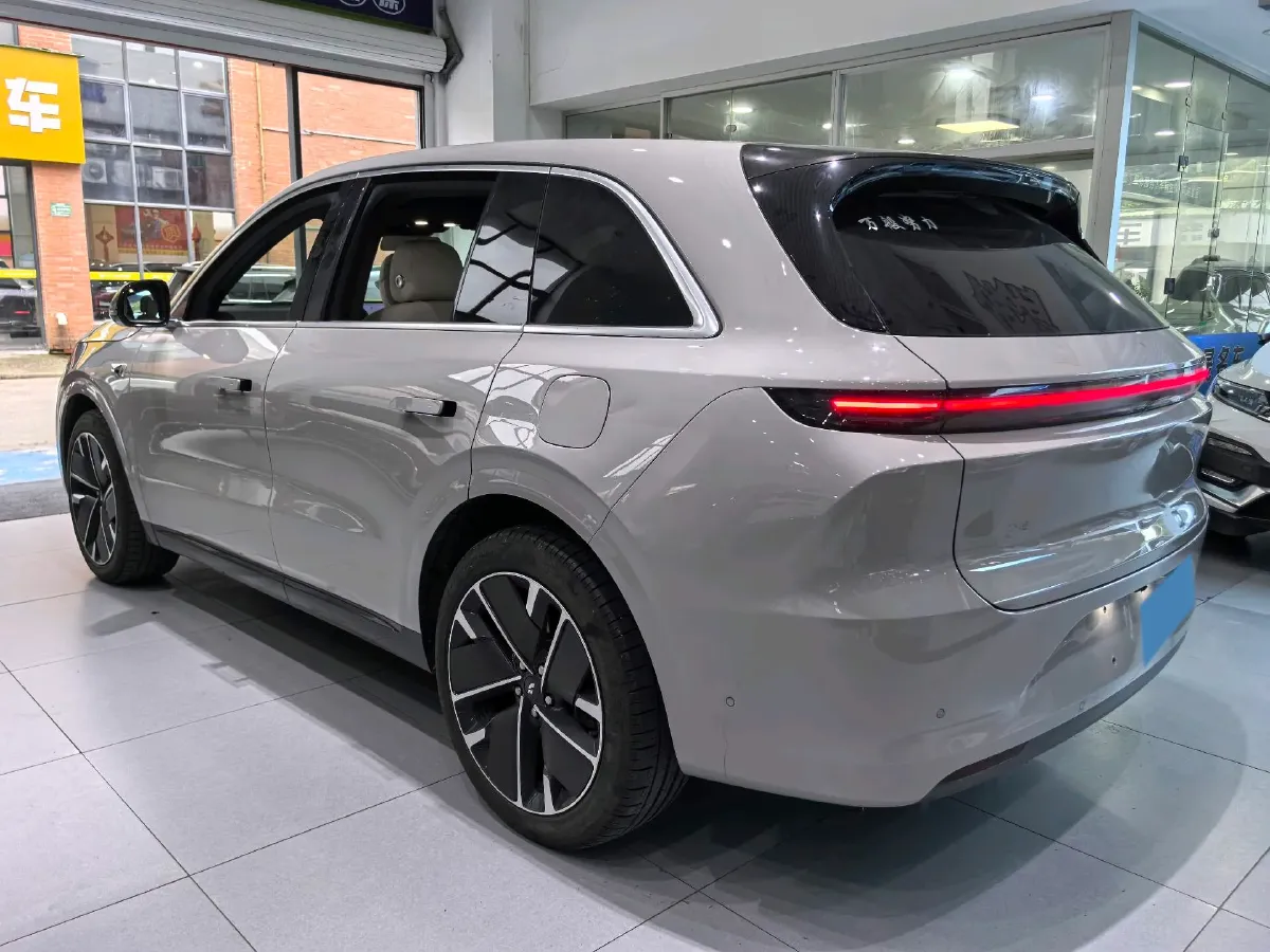 2025 Li L6 Range Extended 154HP L4 REEV,autocango,china used car exporter,china ev exporter,chinese used car exporter,chinese used ev exporter