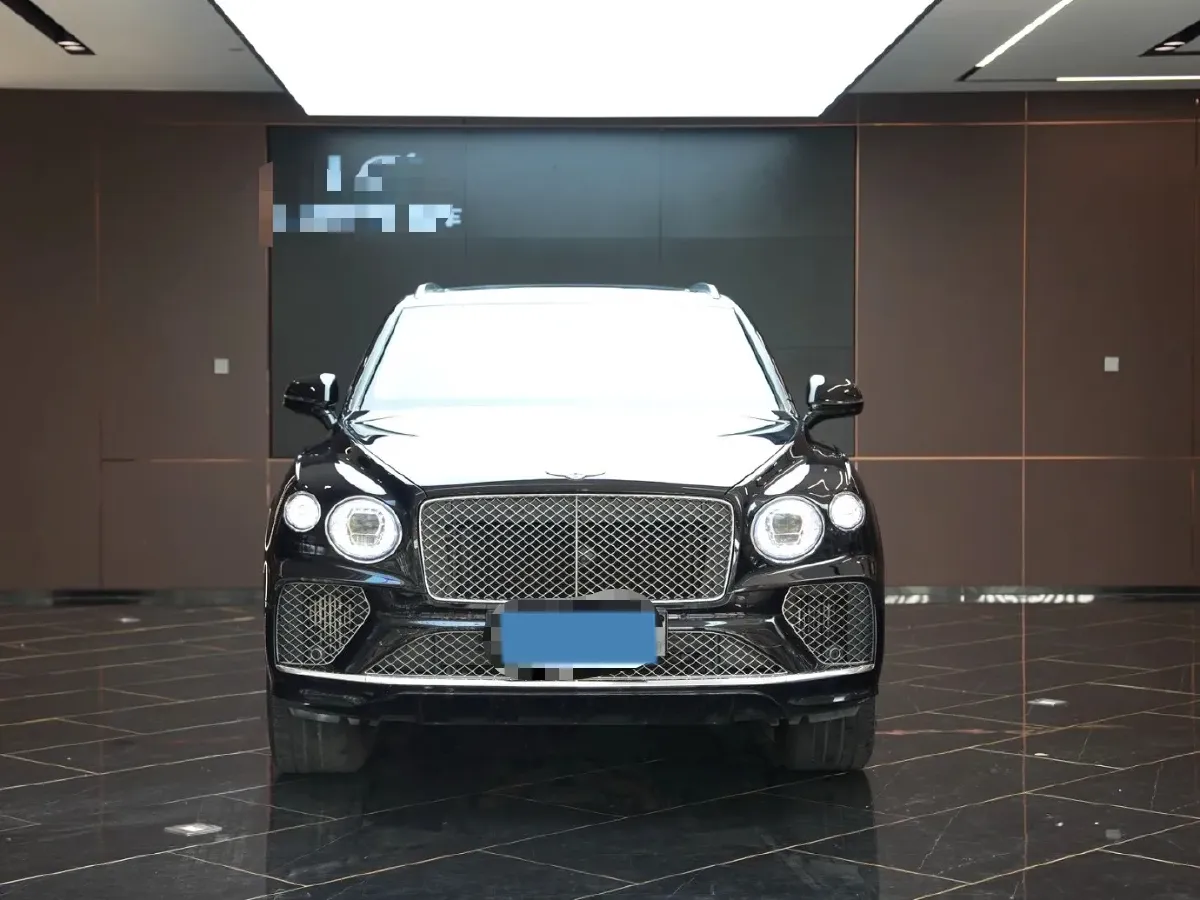 2022 Bentley Bentayga 4.0T 550HP V8 8AT,autocango,china used car exporter,china ev exporter,chinese used car exporter,chinese used ev exporter