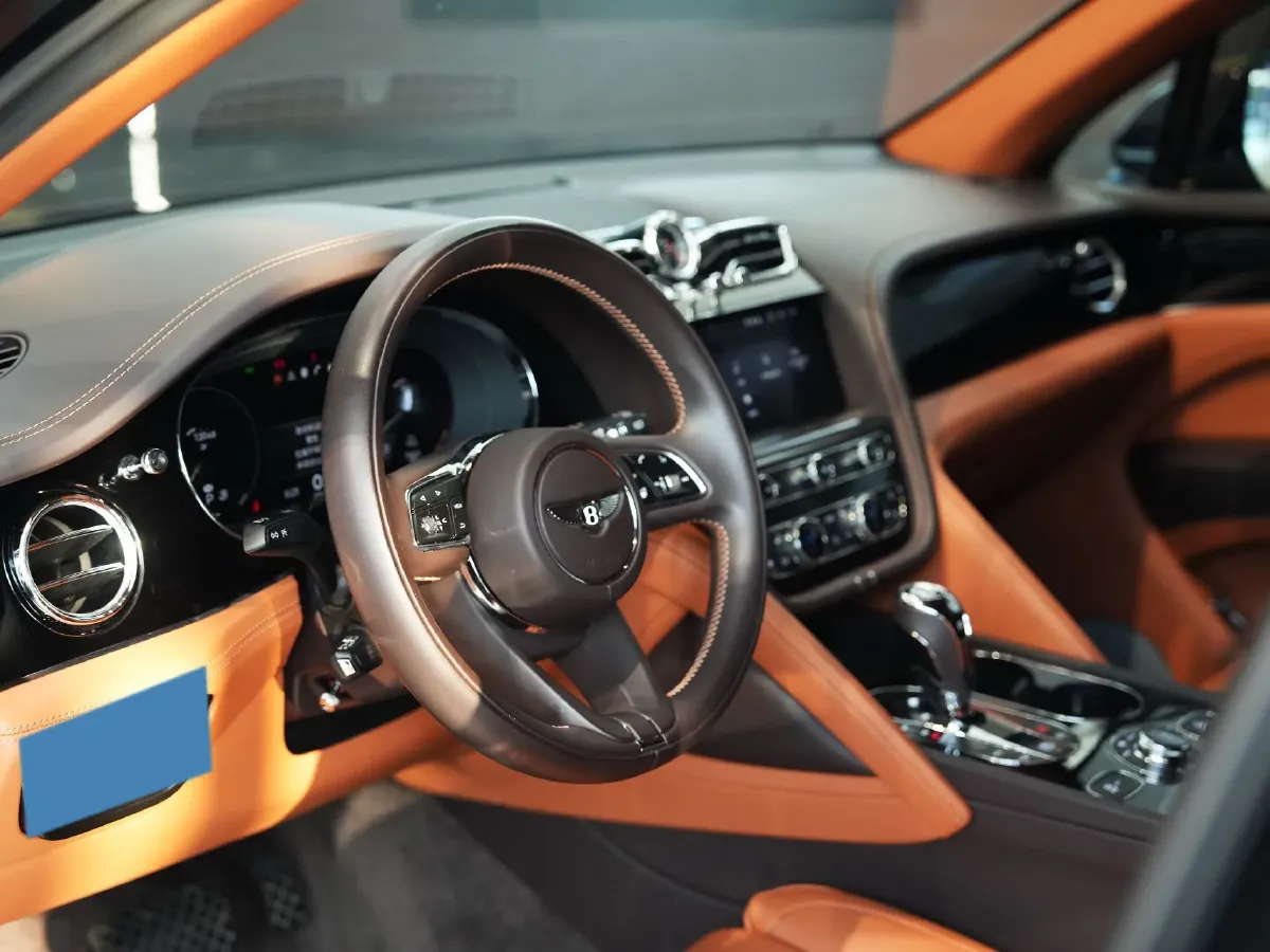 2022 Bentley Bentayga 4.0T 550HP V8 8AT,autocango,china used car exporter,china ev exporter,chinese used car exporter,chinese used ev exporter