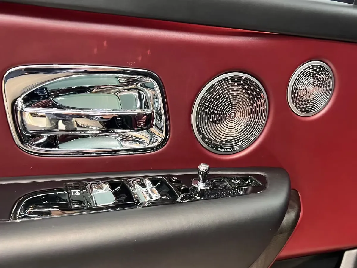 2018 Rolls-Royce Cullinan 6.7T 571HP V12 8AT,autocango,china used car exporter,china ev exporter,chinese used car exporter,chinese used ev exporter