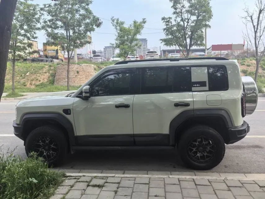 2023 FangChengBao Bao 5 1.5T 194HP L4 E-CVT PHEV 31.8KWH,autocango,china used car exporter,china ev exporter,chinese used car exporter,chinese used ev exporter