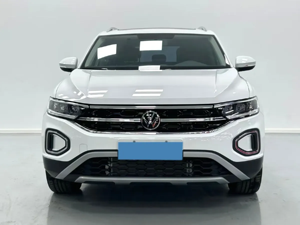 2025 Volkswagen T-Roc 1.4T 150HP L4 7DCT,autocango,china used car exporter,china ev exporter,chinese used car exporter,chinese used ev exporter