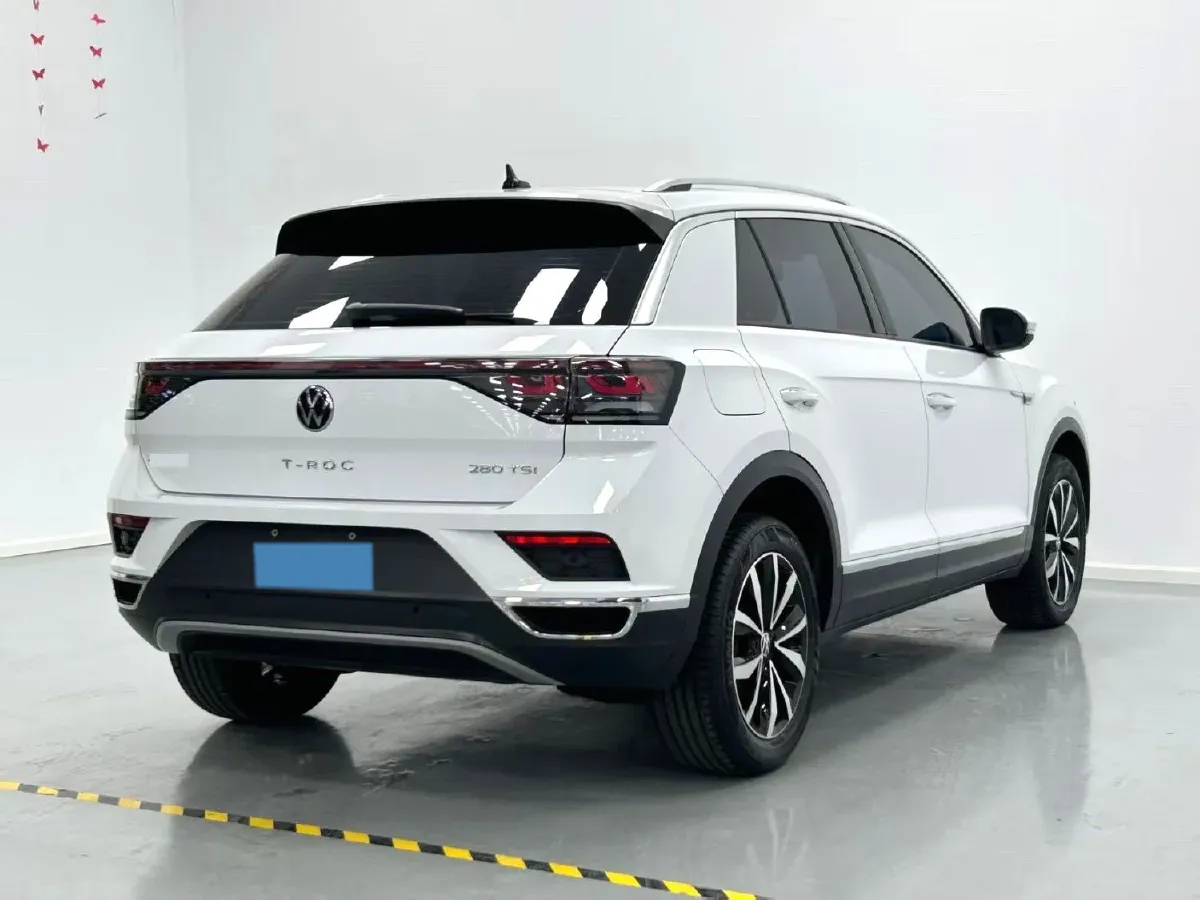 2025 Volkswagen T-Roc 1.4T 150HP L4 7DCT,autocango,china used car exporter,china ev exporter,chinese used car exporter,chinese used ev exporter