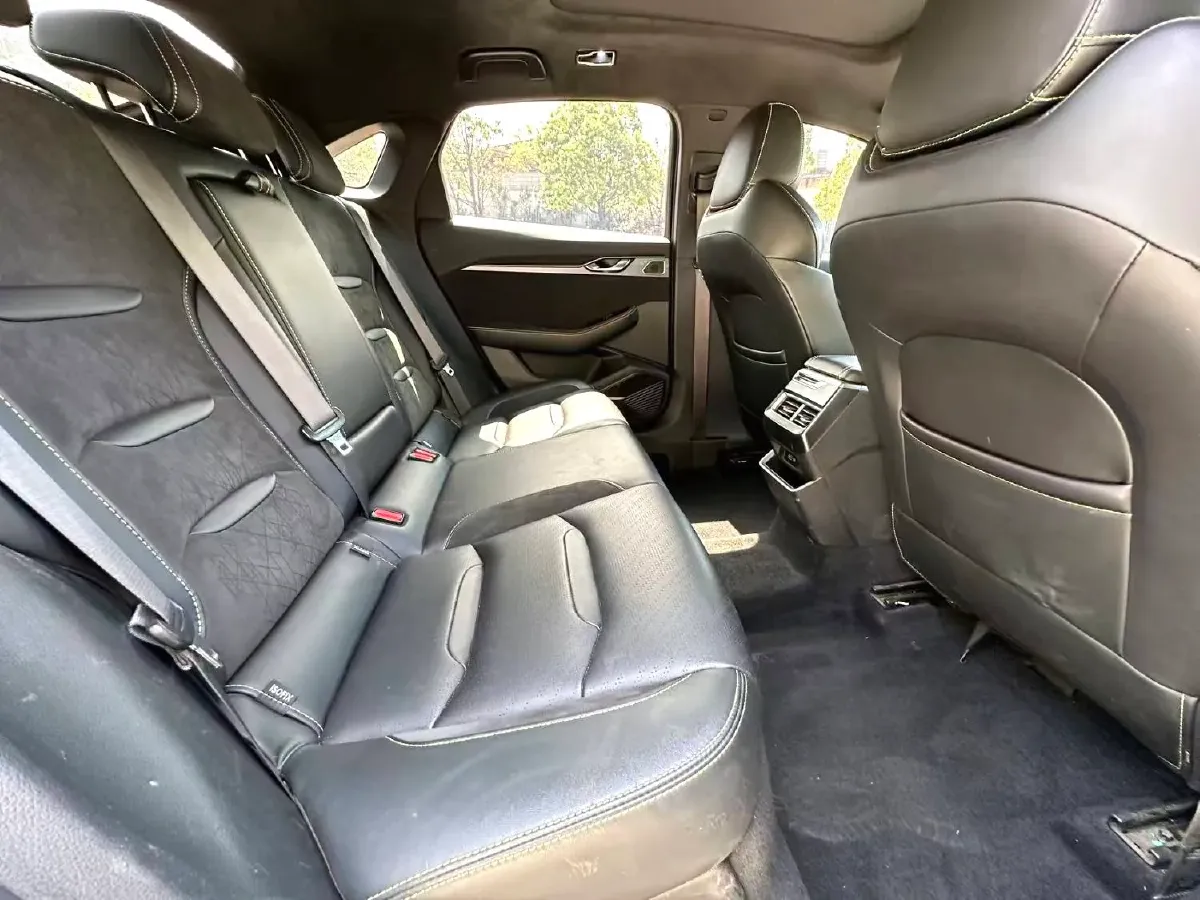 2021 Geely Preface 2.0T 190HP L4 7DCT,autocango,china used car exporter,china ev exporter,chinese used car exporter,chinese used ev exporter