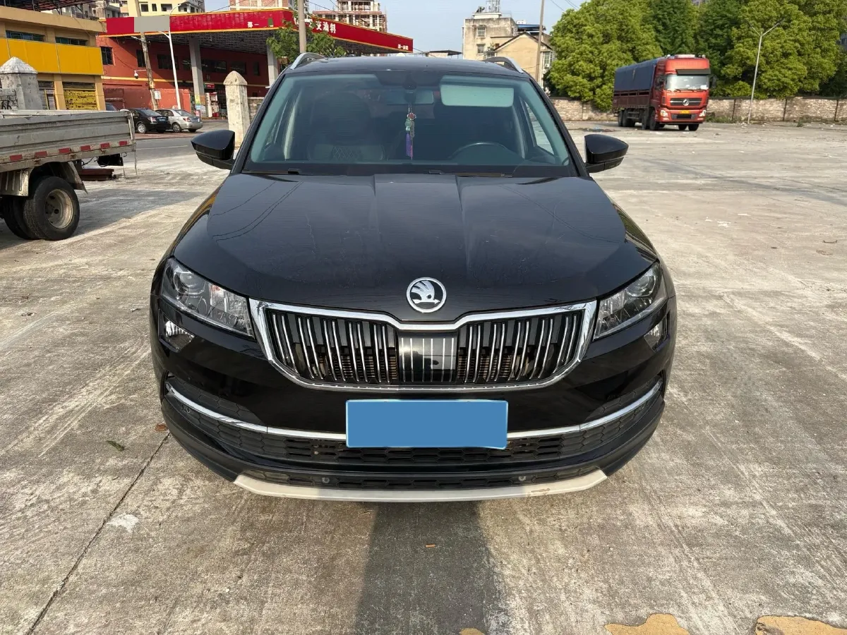 2021 Skoda Karoq 1.4T 150HP L4 7DCT,autocango,china used car exporter,china ev exporter,chinese used car exporter,chinese used ev exporter
