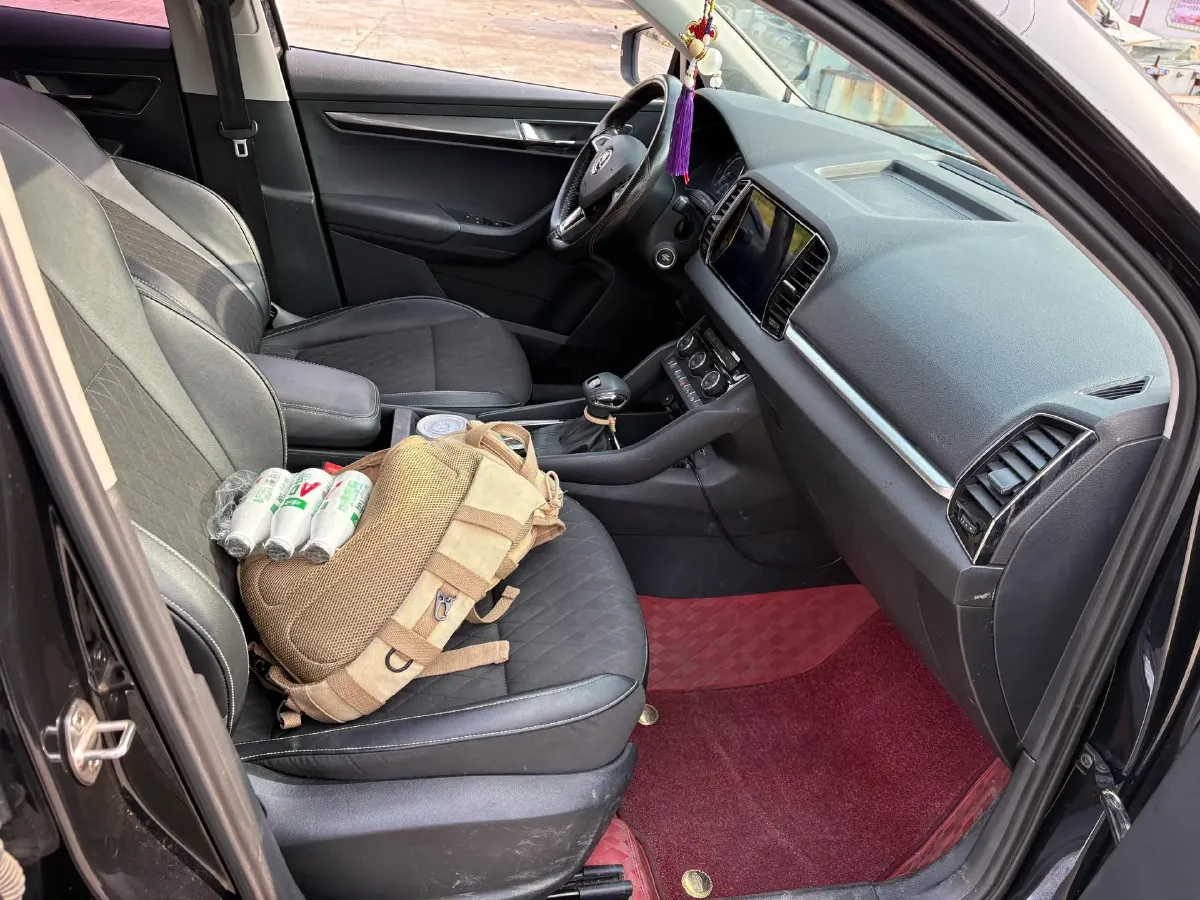 2021 Skoda Karoq 1.4T 150HP L4 7DCT,autocango,china used car exporter,china ev exporter,chinese used car exporter,chinese used ev exporter