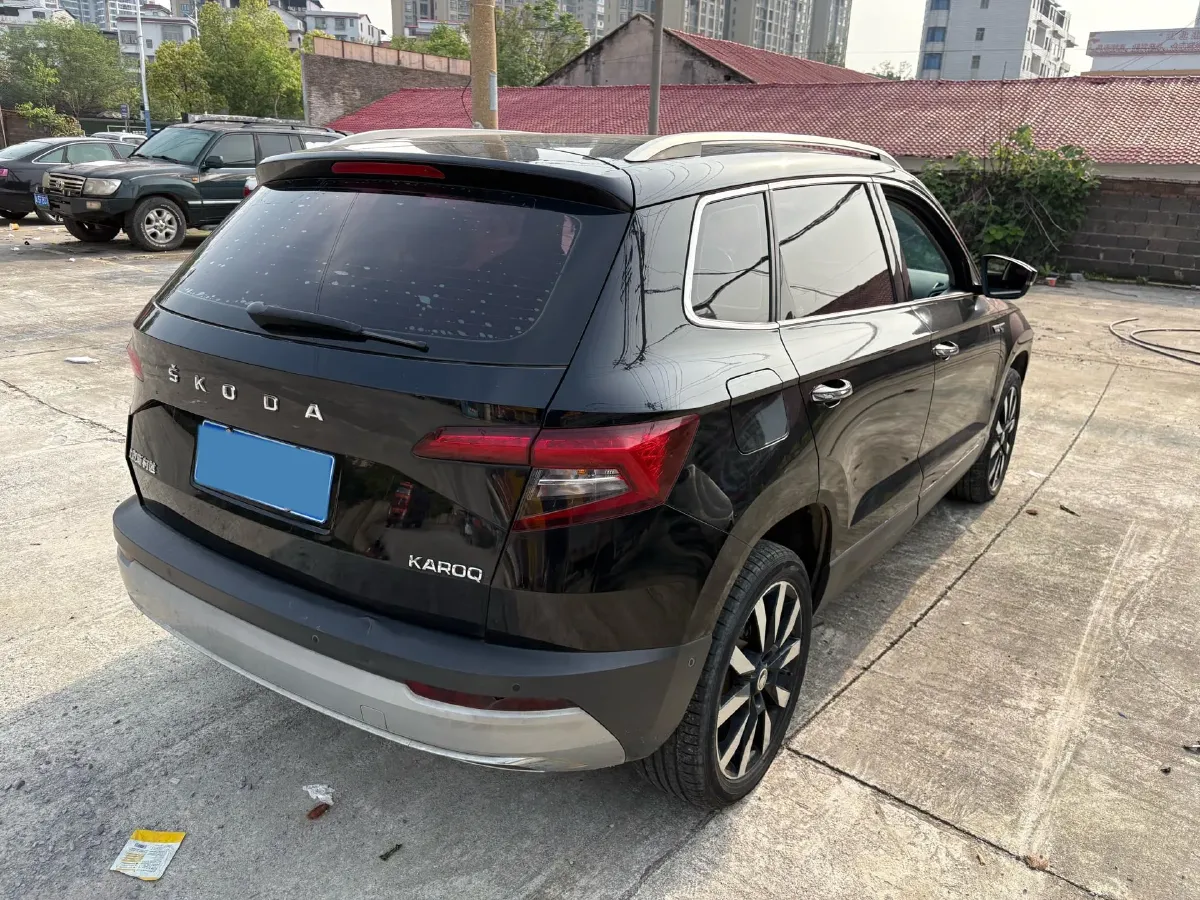 2021 Skoda Karoq 1.4T 150HP L4 7DCT,autocango,china used car exporter,china ev exporter,chinese used car exporter,chinese used ev exporter
