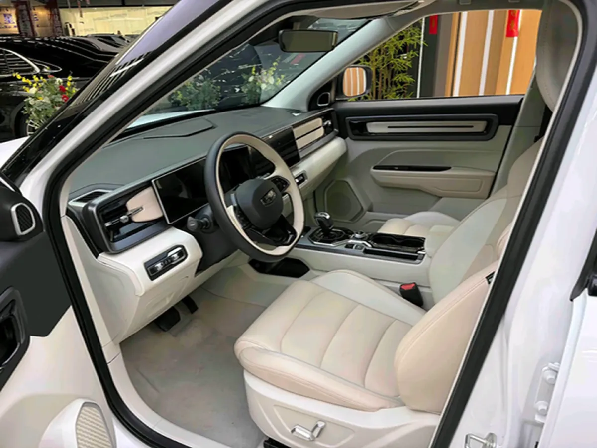 2023 Geely ICON 1.5T 181HP L4 7DCT,autocango,china used car exporter,china ev exporter,chinese used car exporter,chinese used ev exporter