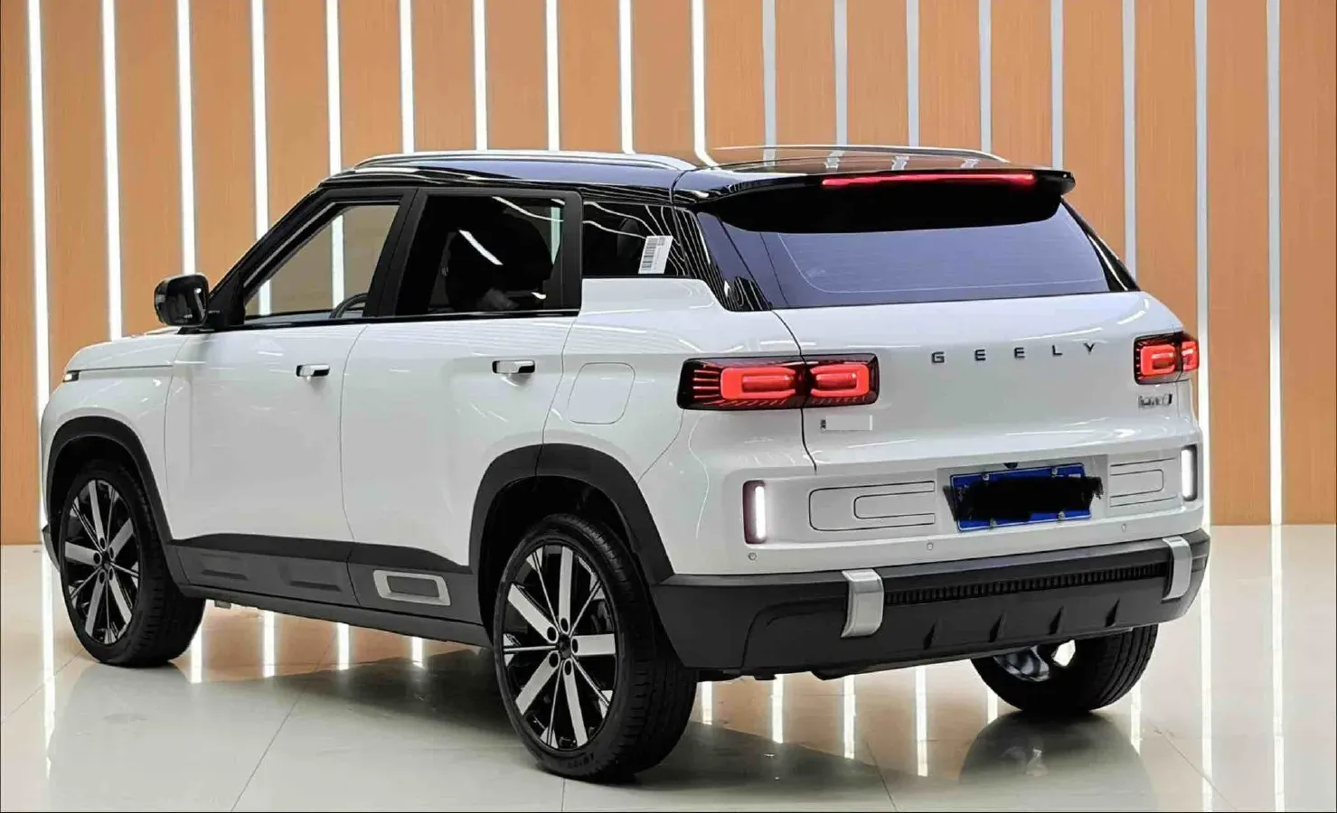 2023 Geely ICON 1.5T 181HP L4 7DCT,autocango,china used car exporter,china ev exporter,chinese used car exporter,chinese used ev exporter