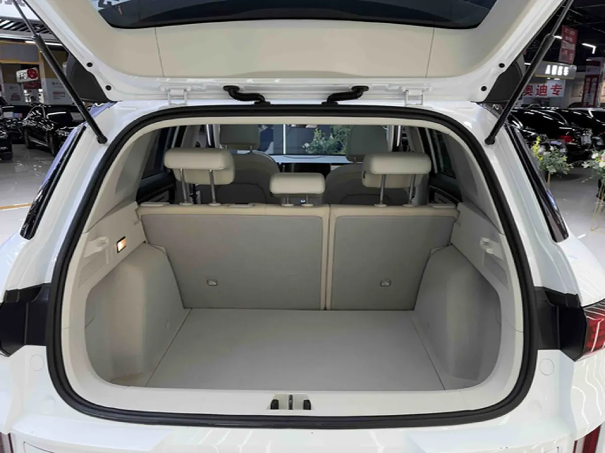 2023 Geely ICON 1.5T 181HP L4 7DCT,autocango,china used car exporter,china ev exporter,chinese used car exporter,chinese used ev exporter