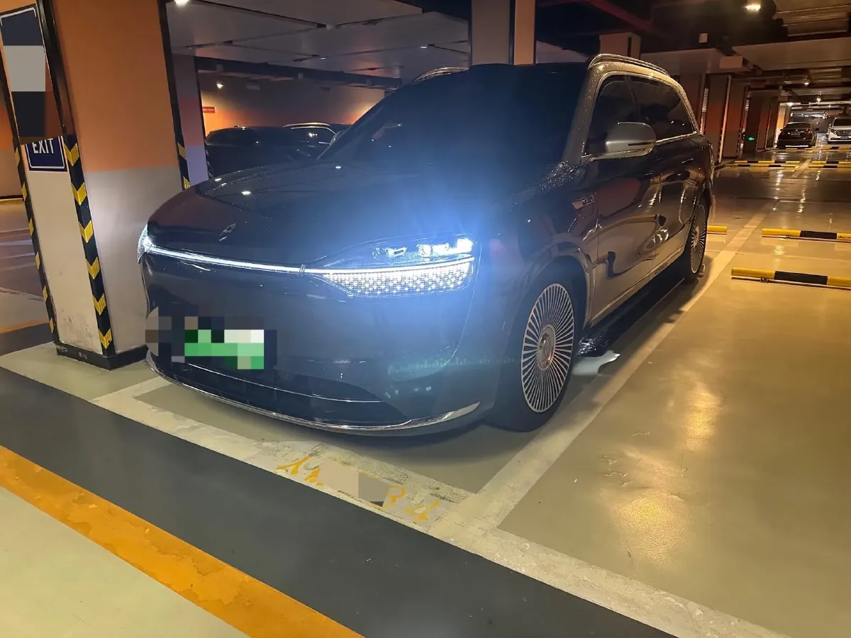 2024 AITO AITO M9 1.5T 152HP L4 REEV 42KWH,autocango,china used car exporter,china ev exporter,chinese used car exporter,chinese used ev exporter
