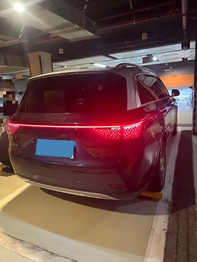 2024 AITO AITO M9 1.5T 152HP L4 REEV 42KWH,autocango,china used car exporter,china ev exporter,chinese used car exporter,chinese used ev exporter