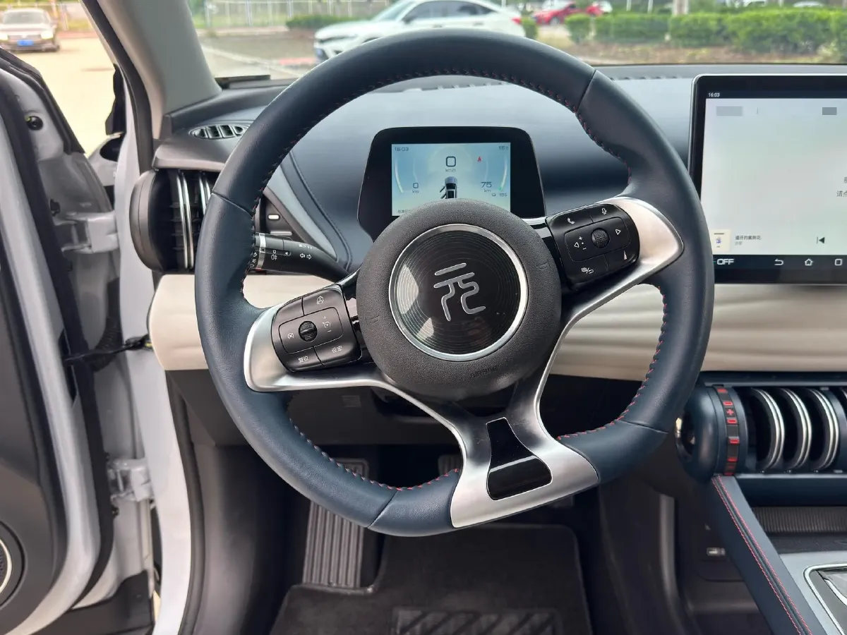 2022 Hycan Z03 BEV 64.23KWH,autocango,china used car exporter,china ev exporter,chinese used car exporter,chinese used ev exporter